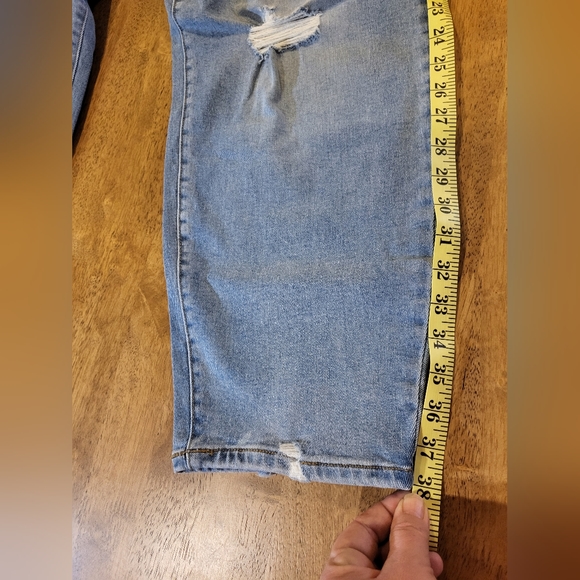 Highrise Straight Leg Jeans With Lycra Spandex - Picture 9 of 10